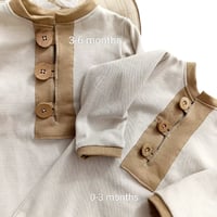 Image 2 of Photoshooting boys romper Fabio | 0-3 months | 3-6 months | beige