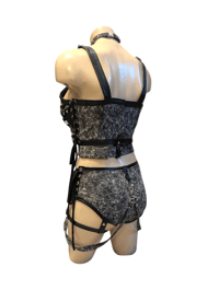 Image 4 of Grey and black O ring set