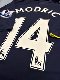 Image 10 of Tottenham Hotspur “MODRIĆ 14” 2009/10 Away Shirt + PL patches (L)