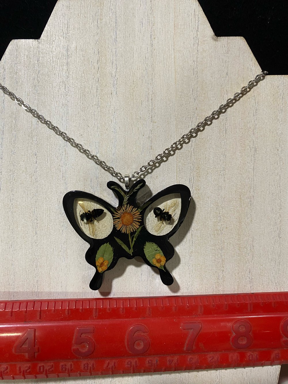 Butterfly bee pendant 