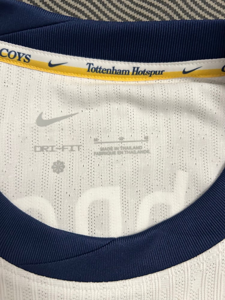 Image of Tottenham Hotspur “JOHNSON 22” Vaporknit 2024/25 Home Europa Final Shirt (M)