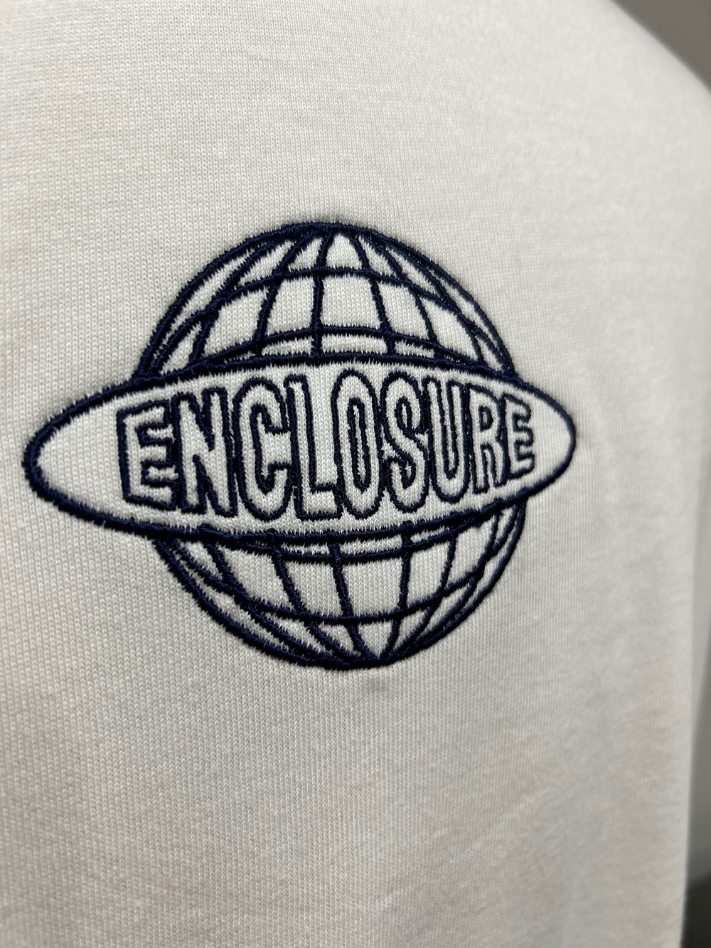 Long sleeve / ‘Hollow’ Globe T-shirt