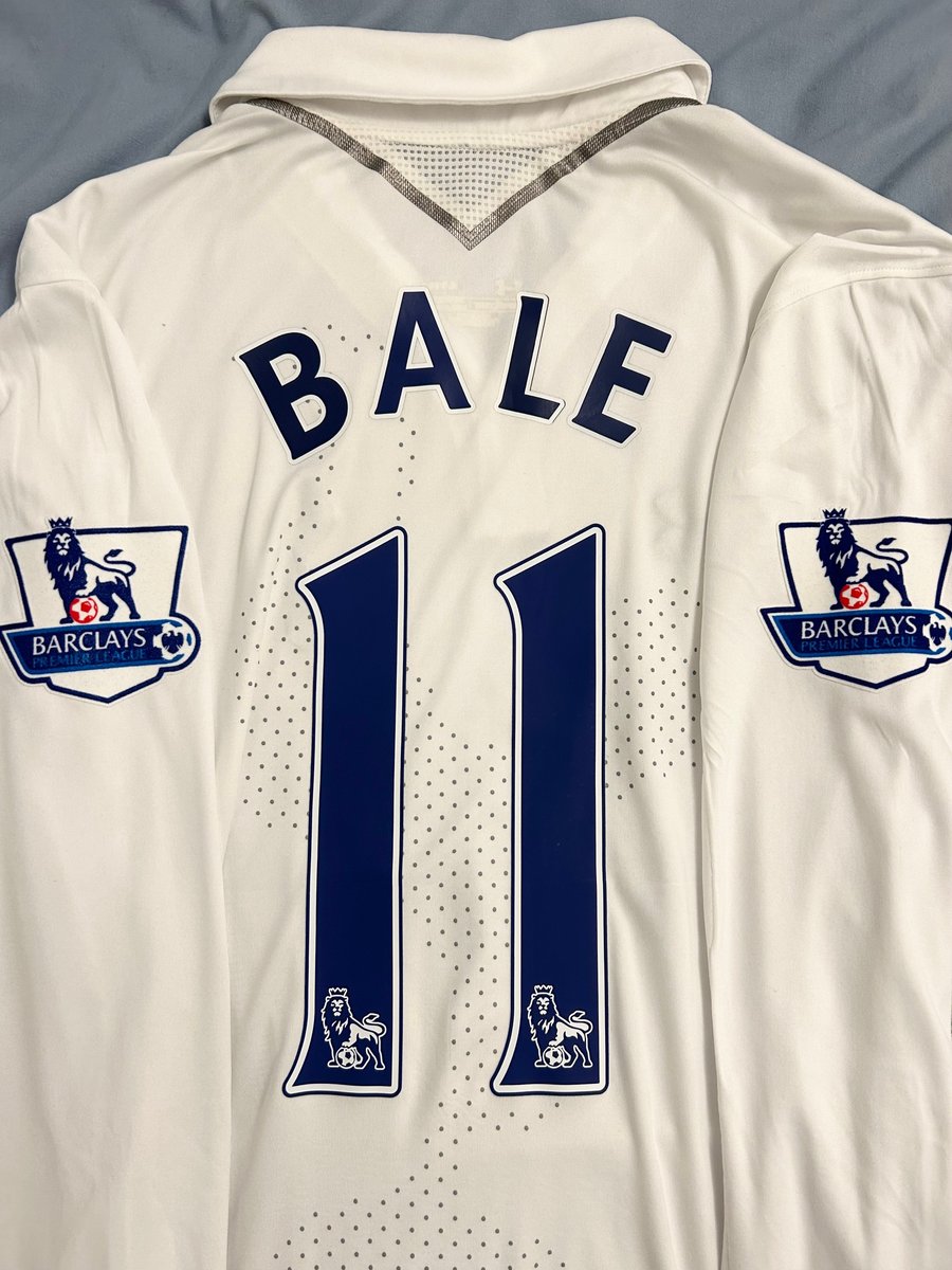 Image of Tottenham Hotspur “BALE 11” 2012/13 LS Home Shirt + patches (S)