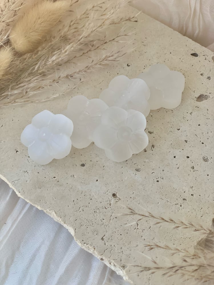 Image of Selenite Flower Carvings sml