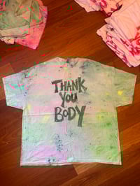 Image 2 of Green tie dye multicolour tshirt with mossy green text (4XL)