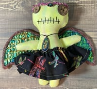 Image 4 of Dannellia