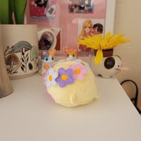 Image 4 of PRE-ORDER: Pastel Flower Crown Mini Korpokkur Plush