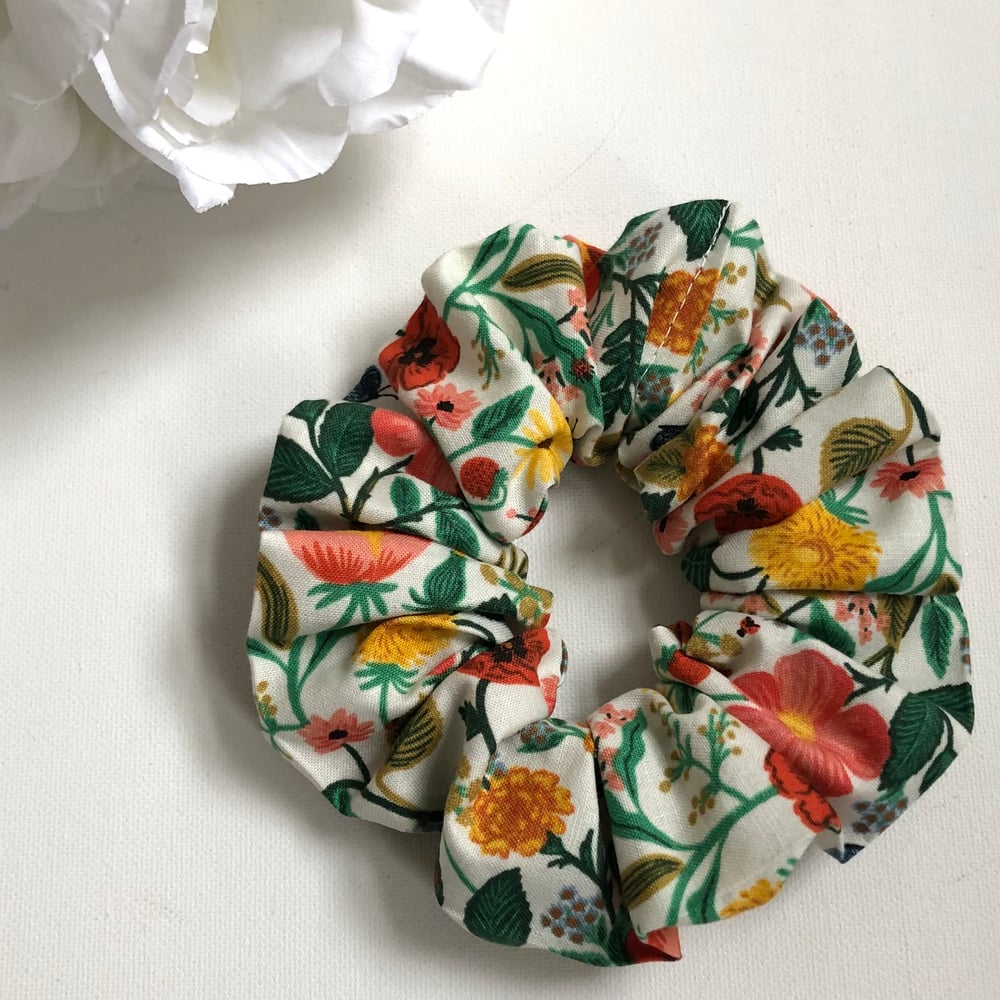 Image of Fluffy Scrunchie - Cream Floral
