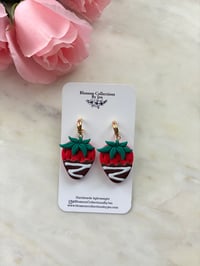 Image 2 of  Chocolate covered strawberries