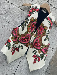 Image 3 of Chaleco feito a man. FOLIADA229. Talla S. En stock!