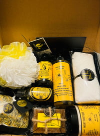 Image 4 of Women- Selfcare Box
