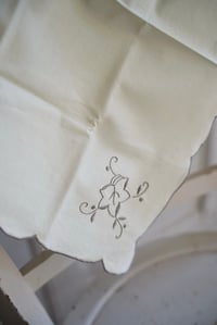 Image 5 of Lot de 2 serviettes brodées en gris