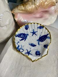 Image 2 of Scallop Trinket Dish SD115