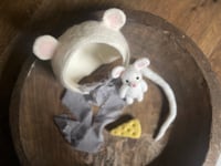 Image 3 of Little Mouse in the house 