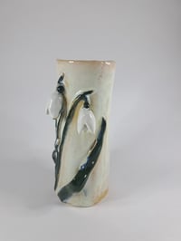 Image 2 of Snowdrop vase (light yellow)