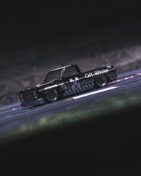 Image 13 of OFF-WHITE CHEVY SILVERADO CUSTOM 