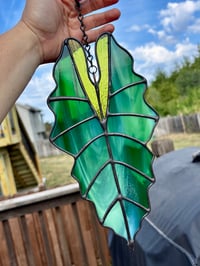 Image 4 of Green Alocasia Leaf Stained-Glass Suncatcher - Handmade Botanical Window Art Decor