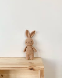 Image 1 of DOUDOU CROCHETÉ lapin beige