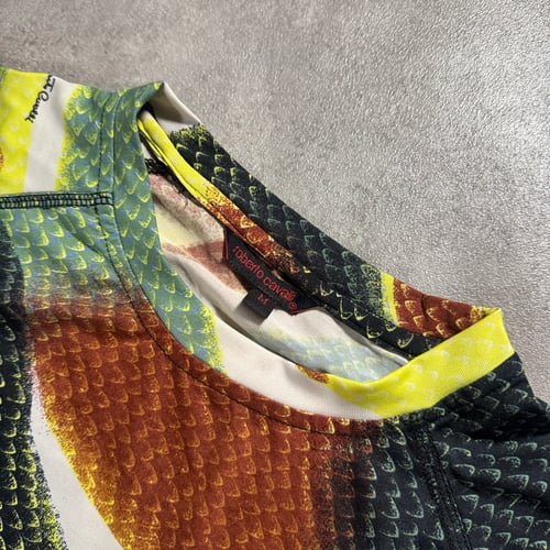 Image of Roberto Cavalli T-shirt, Size Medium