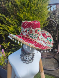 Image 5 of Dolly cowboy hat - recycled sari fabric Dark Red and green