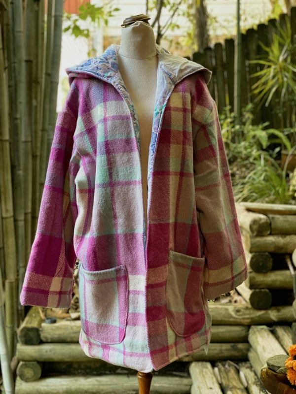 Image of Iris Adult Coat size Large