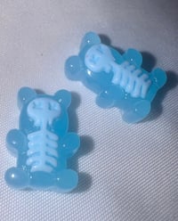 Blue gummies 