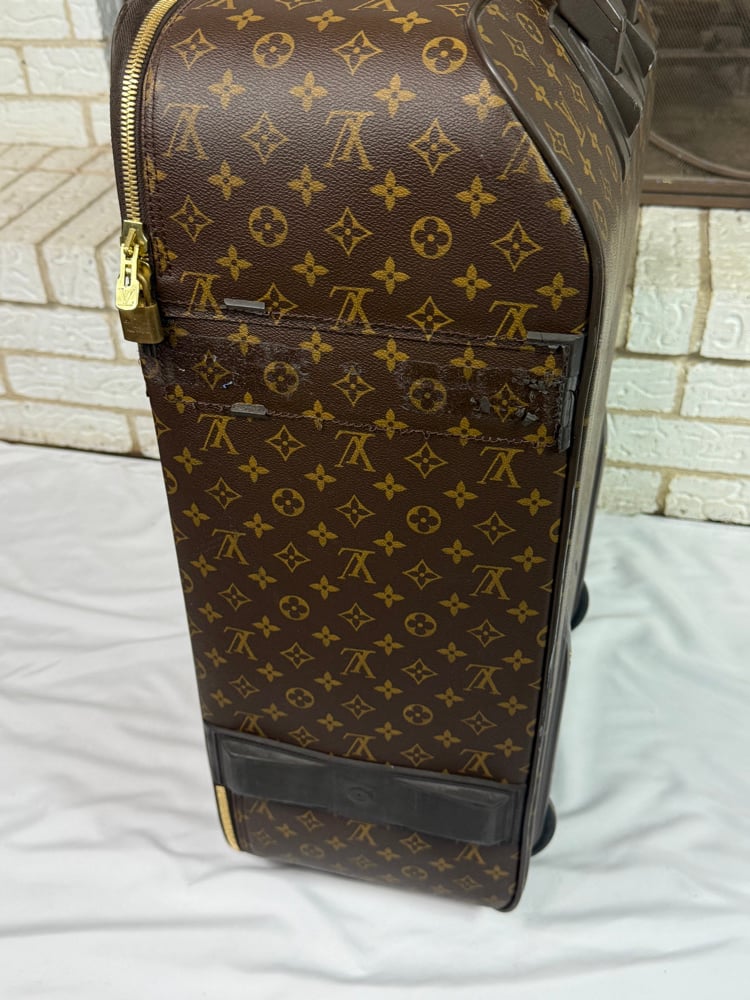 Image of Louis Vuitton 2006 'Pegase 65' Roller Suitcase