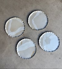 Image 3 of Assiette printemps, beige nuancé 