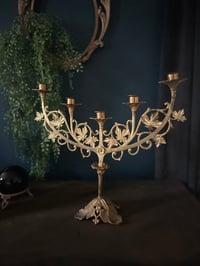 Image 6 of Grand candélabre d’église, en laiton, fin XIXeme siècle