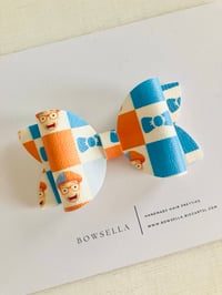 blippi bow 