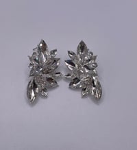 Half Flower Stud 