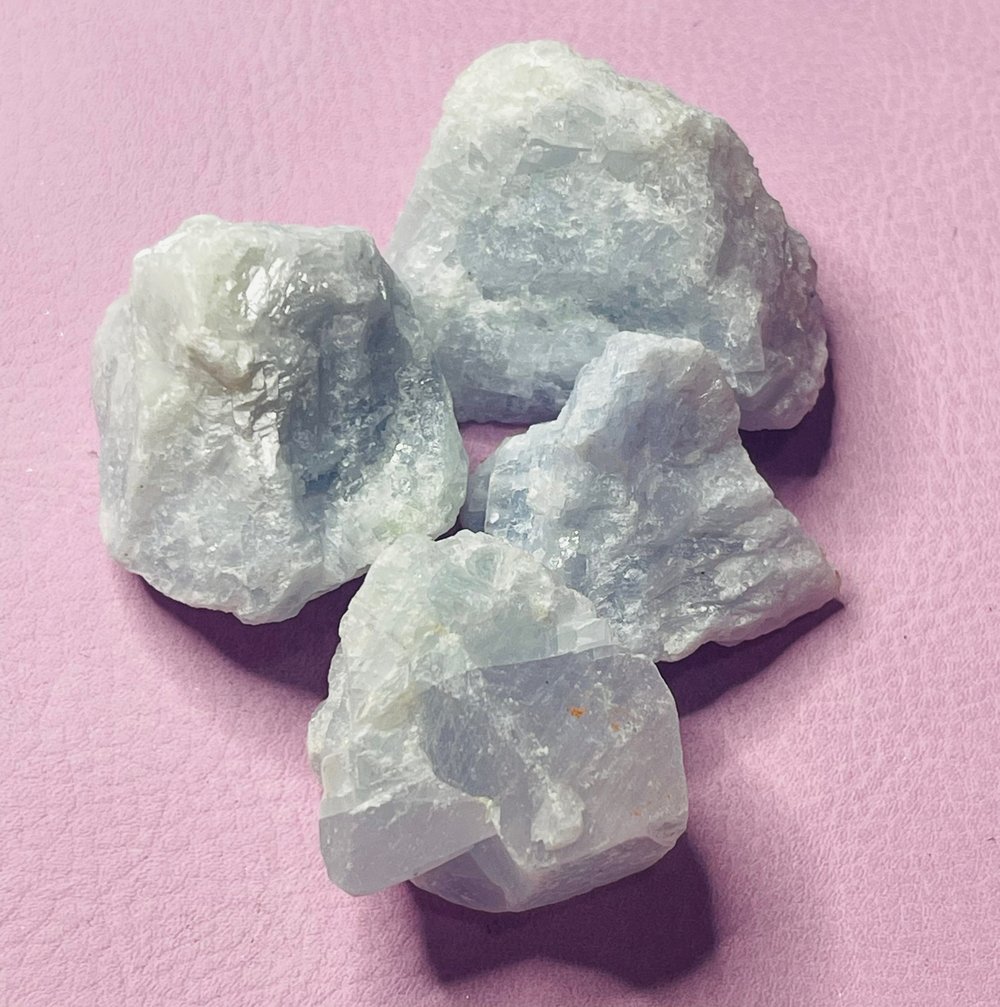 Image of Blue calcite raws 