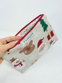 Image 3 of Pochette à livre LA LECTRICE toile de coton Noël