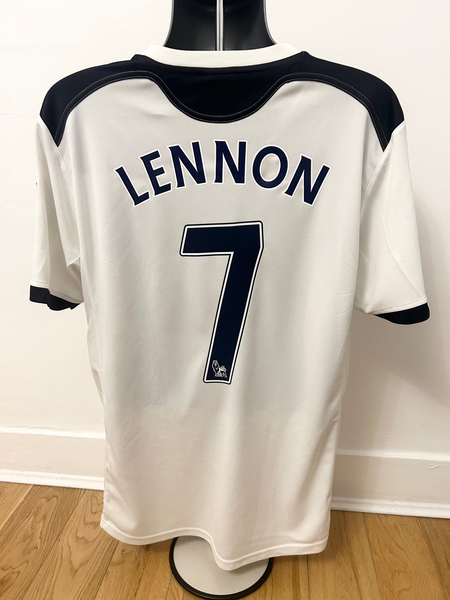 Image of Tottenham Hotspur “LENNON 7” 2010/11 Home Shirt + PL patches (L)
