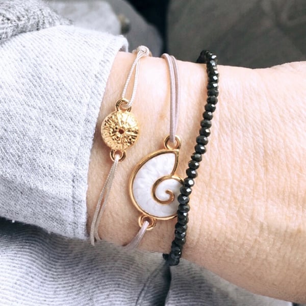 Image of SHELL Bracelet