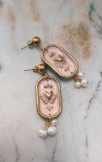 Peachy hearts earrings 