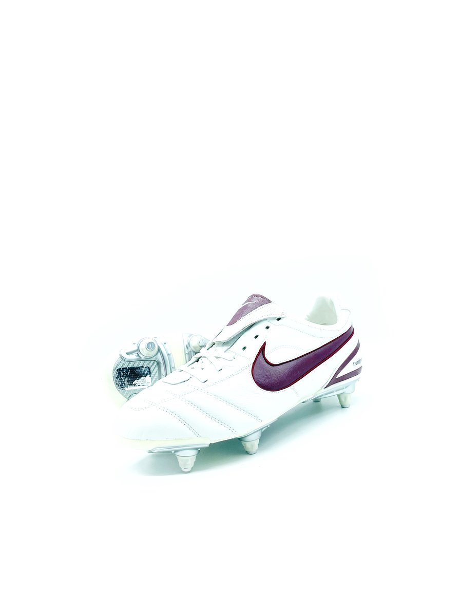 Image of Nike tiempo SG white