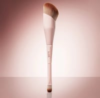 Image 1 of Beauty Creations Brush