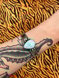 Image 1 of Sterlingsilber Armreif mit Larimar und Stempeln