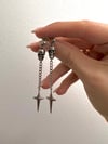 SKULL SPARKLE DROP EARRINGS 