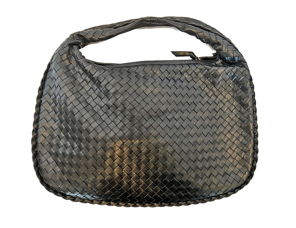 Image of Bottega Veneta Medium Veneta Handbag 13-2391
