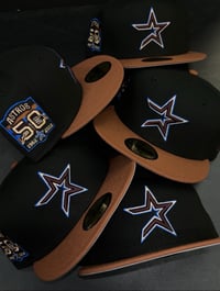Image 5 of New Era 59Fifty “South Sil 2.0” by @sk.therealsteveo