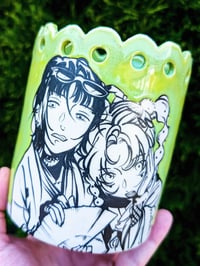 Image 1 of Green Yuri - 18oz Vase