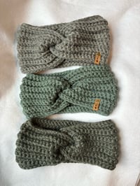 Image 2 of chunky earwarmer 