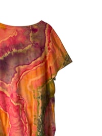 Image 2 of ♻️ UPCYCLED 2X PLUS V-Neck Tee in Tropical Geode Ice Dye