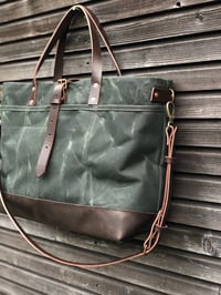 Image 5 of XL carryall in forest green waxed canvas with oiled leather base