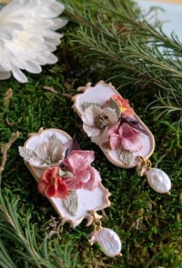 Image 3 of Etheral Blooms I