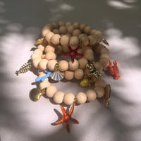 Image 1 of bracelets Woodstock 
