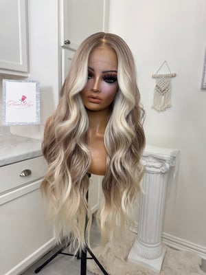 Image of Hillary luxury free part (pre order)