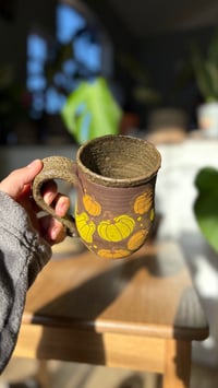 Image 9 of Pumpkin mug 05